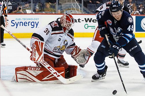 MIKE DEAL / WINNIPEG FREE PRESS
Manitoba Moose Brendan Lemieux looks to get the rebound against Grand Rapids Griffins goaltender Tom McCollum (30) during the second period of game 1 of the first round in the AHL playoffs at Bell MTS Place Saturday afternoon.
180421 - Saturday, April 21, 2018.