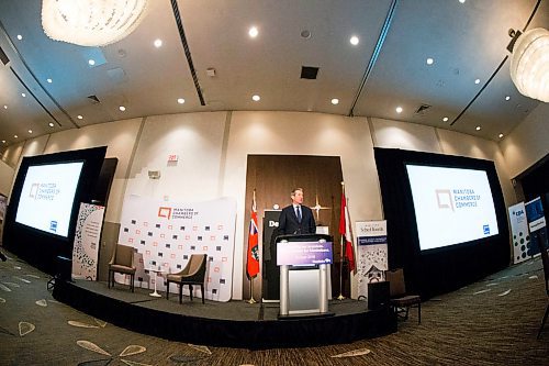 MIKAELA MACKENZIE / WINNIPEG FREE PRESS
Premier Brian Pallister speaks at a Manitoba Chambers of Commerce event at the Delta in Winnipeg on Tuesday, April 24, 2018.
Mikaela MacKenzie / Winnipeg Free Press 2018.