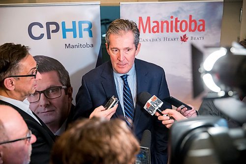 MIKAELA MACKENZIE / WINNIPEG FREE PRESS
Premier Brian Pallister scrums with the media at a Manitoba Chambers of Commerce event at the Delta in Winnipeg on Tuesday, April 24, 2018.
Mikaela MacKenzie / Winnipeg Free Press 2018.