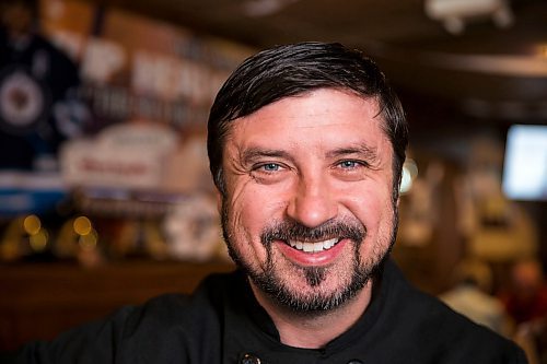 MIKAELA MACKENZIE / WINNIPEG FREE PRESS
Tony Siwicki, owner of Silver Heights, poses for a portrait during the lunch rush in his restaurant in Winnipeg on Tuesday, April 24, 2018. The Jets being in the playoffs is having a trickle-down effect on business at the bars and restaurants around town.
Mikaela MacKenzie / Winnipeg Free Press 2018.