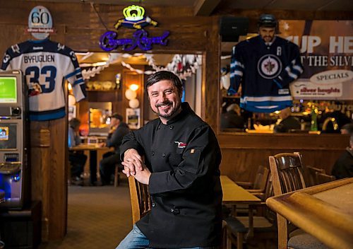 MIKAELA MACKENZIE / WINNIPEG FREE PRESS
Tony Siwicki, owner of Silver Heights, poses for a portrait during the lunch rush in his restaurant in Winnipeg on Tuesday, April 24, 2018. The Jets being in the playoffs is having a trickle-down effect on business at the bars and restaurants around town.
Mikaela MacKenzie / Winnipeg Free Press 2018.