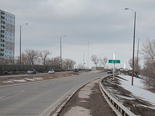 Canstar Community News Construction on improving the greenway pedestrian and bike path along Chief Peguis Trail connecting Henderson Highway and Main Street will begin in April 2018. (SHELDON BIRNIE/CANSTAR/THE HERALD)