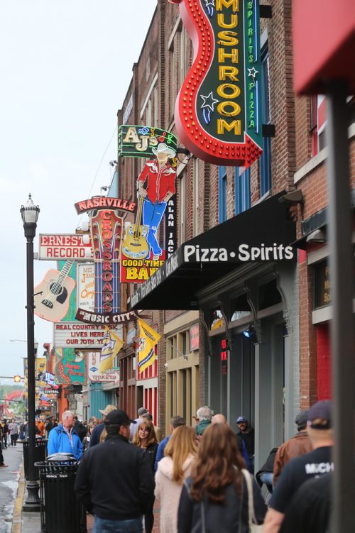 TREVOR HAGAN / WINNIPEG FREE PRESS
Predators flags and signs on Broadway in downtown Nashville TN, Thursday, April 26, 2018.