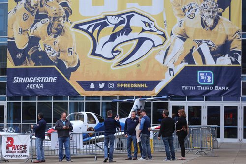 TREVOR HAGAN / WINNIPEG FREE PRESS
Predators flags and signs on Bridgestone Arena in downtown Nashville TN, Thursday, April 26, 2018.