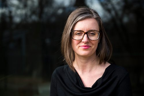 MIKAELA MACKENZIE / WINNIPEG FREE PRESS
Lisa Stepnuk, project coordinator of the 30 by 30 initiative, poses for a portrait in her backyard in Winnipeg on Friday, April 27, 2018. Engineers Geoscientists Manitoba is about to launch a Project 30 campaign to get 30 per cent women engineers by 2030.
Mikaela MacKenzie / Winnipeg Free Press 2018.