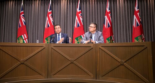 MIKAELA MACKENZIE / WINNIPEG FREE PRESS
Crown Services Minister Cliff Cullen (left) and CEO of Manitoba Hydro Kelvin Shepherd speak to the media about the PUB decision on Manitoba Hydro electricity rates at the Manitoba Legislative Building in Winnipeg on Tuesday, May 1, 2018.
Mikaela MacKenzie / Winnipeg Free Press 2018.