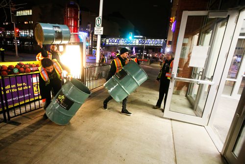 John Woods/Winnipeg Free Press
Crews clean up after the Winnipeg Jets' white out playoff party in downtown Winnipeg, Tuesday, May 1, 2018. 
