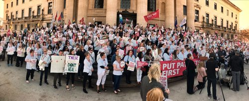 BORIS MINKEVICH / WINNIPEG FREE PRESS
Panoramic photo showing around 700 nurses and supporters converged on to the steps of the Manitoba Legislature today to protest against healthcare cuts. JANE GERSTER STORY.  May 2, 2018
