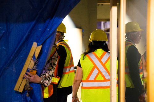 MIKAELA MACKENZIE / WINNIPEG FREE 
Scott Craig, chair of the board of governors of the Manitoba Museum, is reflected in display case during a VIP tour of the Nonsuch under construction at the Manitoba Museum in Winnipeg on Thursday, May 3, 2018. 
Mikaela MacKenzie / Winnipeg Free Press 2018.