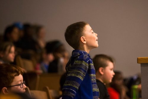 MIKAELA MACKENZIE / WINNIPEG FREE 
Not Bursak, a grade three student, watches a "potions class" at Discovery Days at the University of Manitoba in Winnipeg on Thursday, May 3, 2018. 
Mikaela MacKenzie / Winnipeg Free Press 2018.