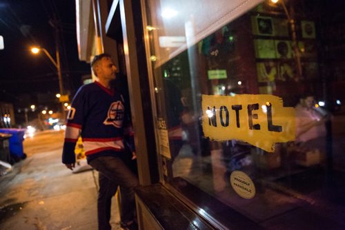 MIKE DEAL / WINNIPEG FREE PRESS
Jets fan Chad McMullan, from East Kildonan, enters Motel bar in Toronto on game night on Thursday, May 3, 2018. The bar is a gathering place for ex-Winnipeggers, and is packed with Jets fans during the playoffs.
Mike Deal / Winnipeg Free Press 2018.