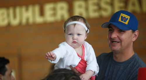 MIKE DEAL / WINNIPEG FREE PRESS
Ireland Gault, 13 months, with her dad, Will Gault. Because Ireland had screening at birth, her hearing issue was detected early and at 10 months she became the youngest Manitoban to receive a cochlear implant.
180507 - Monday, May 07, 2018.