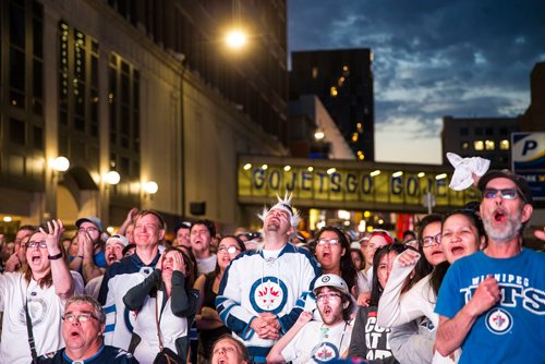 MIKAELA MACKENZIE / WINNIPEG FREE PRESS
Jets fans react to a tense game at the whiteout street party in Winnipeg on Monday, May 7, 2018. 
Mikaela MacKenzie / Winnipeg Free Press 2018.