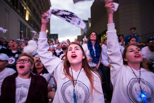 MIKAELA MACKENZIE / WINNIPEG FREE PRESS
Sharon Anderson reacts to a tense game at the whiteout street party in Winnipeg on Monday, May 7, 2018. 
Mikaela MacKenzie / Winnipeg Free Press 2018.