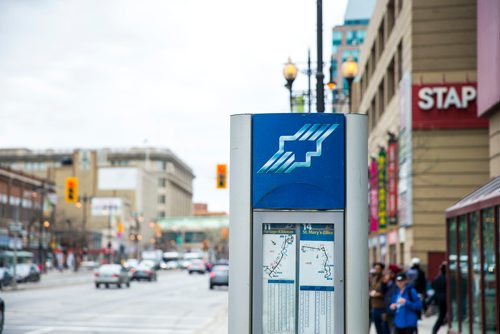 MIKAELA MACKENZIE / WINNIPEG FREE PRESS
The bus stop at Portage Place in Winnipeg on Wednesday, May 9, 2018. Winnipeg police often have to respond to incidents at this location in the city.
Mikaela MacKenzie / Winnipeg Free Press 2018.
Winnipeg transit