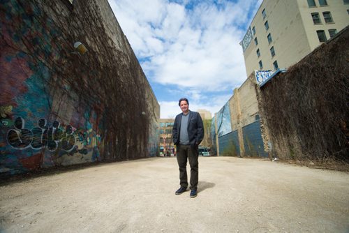 MIKAELA MACKENZIE / WINNIPEG FREE PRESS
Stefano Grande, CEO of Downtown Winnipeg BIZ, poses for a portrait in a lot along Portage  in Winnipeg on Wednesday, May 9, 2018. Grande says that this is an area in need of a public toilet.
Mikaela MacKenzie / Winnipeg Free Press 2018.