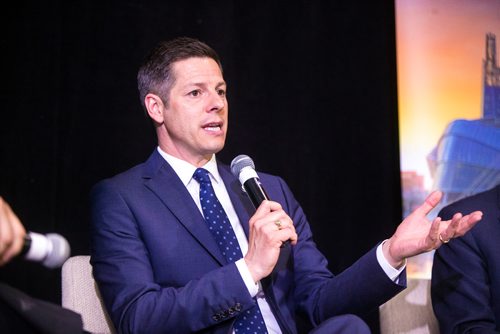 MIKAELA MACKENZIE / WINNIPEG FREE PRESS
Mayor Brian Bowman speaks on a panel at the Richardson Building in Winnipeg on Friday, May 11, 2018. 
Mikaela MacKenzie / Winnipeg Free Press 2018.