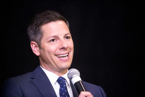 MIKAELA MACKENZIE / WINNIPEG FREE PRESS
Mayor Brian Bowman speaks on a panel at the Richardson Building in Winnipeg on Friday, May 11, 2018. 
Mikaela MacKenzie / Winnipeg Free Press 2018.