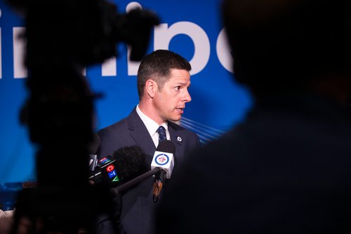 MIKAELA MACKENZIE / WINNIPEG FREE PRESS
Mayor Brian Bowman scrums with the media after an Economic Development Winnipeg panel discussion in Winnipeg on Friday, May 11, 2018. 
Mikaela MacKenzie / Winnipeg Free Press 2018.