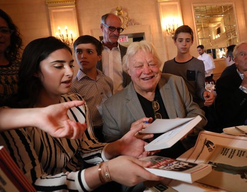 RUTH BONNEVILLE / WINNIPEG FREE PRESS

Legendary Winnipeg Jets Player, Bobby Hull autographs books at the WHA Jets luncheon at the Fort Garry Hotel three-day reunion on the 40 anniversary of the 1977-78 Avco Cup-winning Winnipeg Jets.

See Kevin Rollason story 

May 12,  2018
