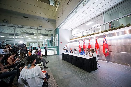 MIKAELA MACKENZIE / WINNIPEG FREE PRESS

Dr. Brian Rush, co-author of VIRGO report, announces the release of the report on mental health and addictions recommendations in the Albrechtsen Research Centre in Winnipeg on Monday, May 14, 2018.

Mikaela MacKenzie / Winnipeg Free Press 2018.