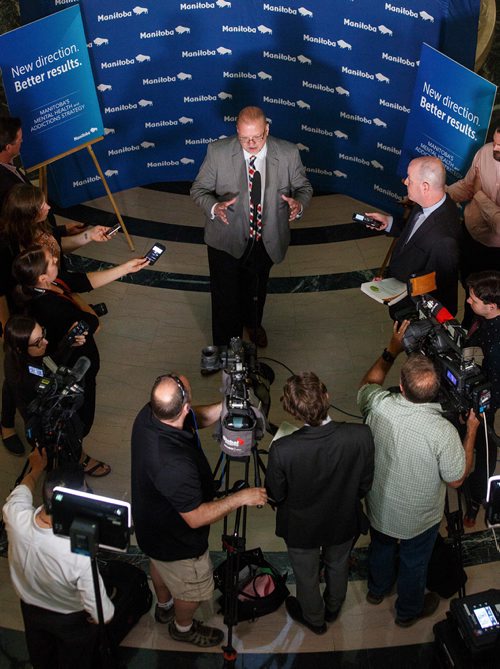 MIKE DEAL / WINNIPEG FREE PRESS
Minister of Health, Seniors and Active Living, Kelvin Goertzen, tells the gathered media after Question Period that the embargoed VIRGO report sent out in the morning was the wrong one.
180514 - Monday, May 14, 2018.