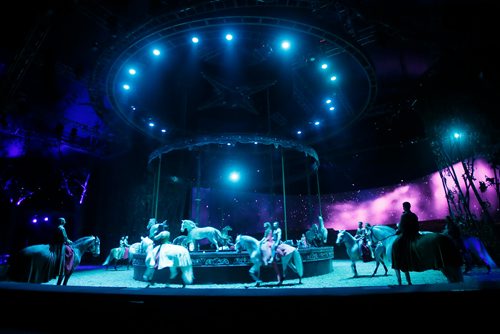 JOHN WOODS / WINNIPEG FREE PRESS
Performers entertain at the Cavalia Odysseo Tuesday, May 15, 2018.