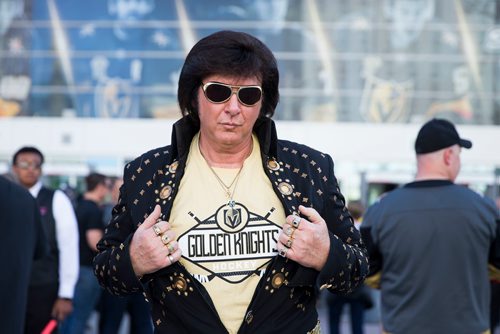 MIKAELA MACKENZIE / WINNIPEG FREE PRESS
Knights fan and Elvis impersonator Jeff Stanulis poses at the T-Mobile Arena in Las Vegas on Wednesday, May 16, 2018.
Mikaela MacKenzie / Winnipeg Free Press 2018.