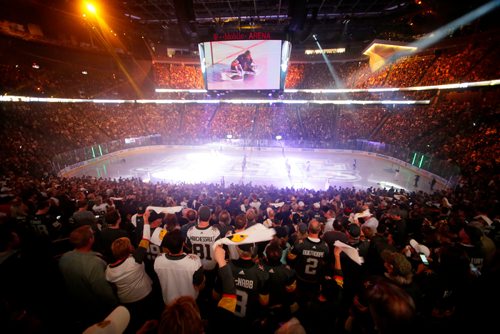 MIKAELA MACKENZIE / WINNIPEG FREE PRESS
The Winnipeg Jets play the Las Vegas Golden Nights in Game 3 at the T-Mobile Arena in Las Vegas on Wednesday, May 16, 2018.
Mikaela MacKenzie / Winnipeg Free Press 2018.