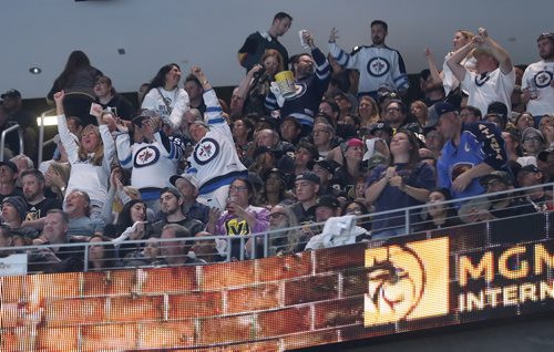 TREVOR HAGAN / WINNIPEG FREE PRESS
Winnipeg Jets' fans celebrate after Mark Scheifele (55) scored on the Vegas Golden Knights' during the second period of game 3 of the Western Conference Finals in Las Vegas, Nevada, Wednesday, May 16, 2018.