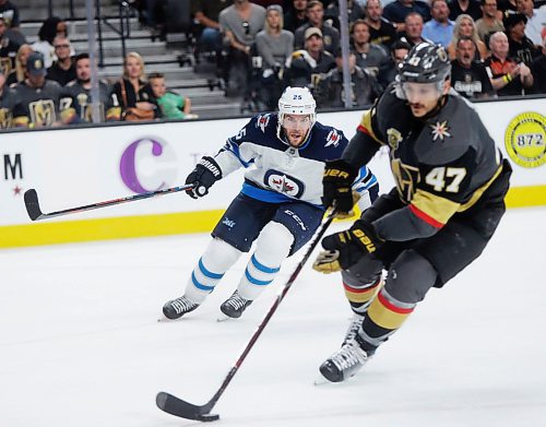 MIKAELA MACKENZIE / WINNIPEG FREE PRESS
Jets defenceman Paul Stastny chases Knights defenceman Luca Sbisa in the third period of in Game 3 at the T-Mobile Arena in Las Vegas on Wednesday, May 16, 2018. The game ended 2-3 for the Knights.
Mikaela MacKenzie / Winnipeg Free Press 2018.