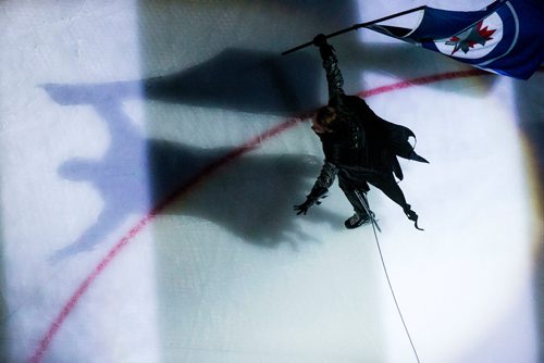 MIKAELA MACKENZIE / WINNIPEG FREE PRESS
Zachary Frongillo, who plays the Jets "villain," during dress rehearsal at the T-Mobile Arena in Las Vegas on Friday, May 18, 2018.
Mikaela MacKenzie / Winnipeg Free Press 2018.