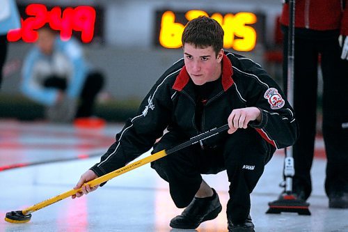 BORIS MINKEVICH / WINNIPEG FREE PRESS  090104 Curling skip Sam Good at the Granite Curling Club.