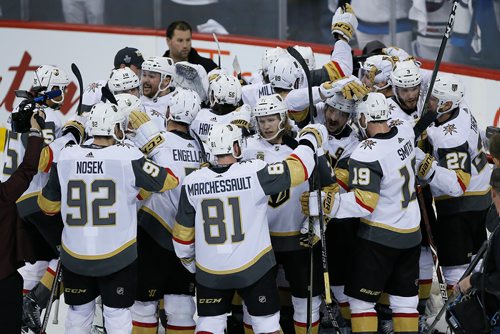 JOHN WOODS/ WINNIPEG FREE PRESS
Vegas Golden Knights celebrate defeating the Winnipeg Jets in game five and win the NHL Western Conference Final in Winnipeg on Sunday, May 20, 2018.