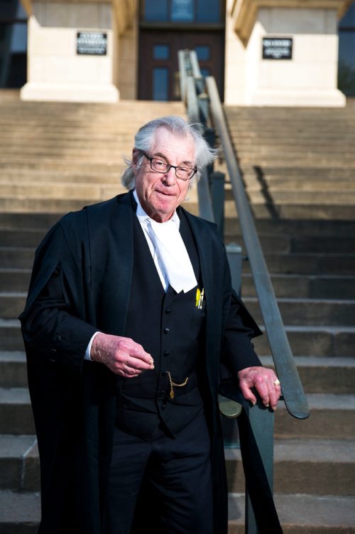 MIKAELA MACKENZIE / WINNIPEG FREE PRESS
Greg Brodsky, who has represented 1,000  people charged with homicides, poses in front of the Law Courts in Winnipeg on Tuesday, May 22, 2018. 
Mikaela MacKenzie / Winnipeg Free Press 2018.