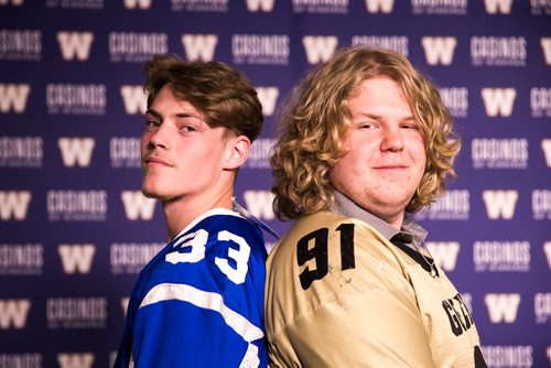 MIKAELA MACKENZIE / WINNIPEG FREE PRESS
Opposing team captains Michael O'Shae (left) and Kieran Cummings pose together at a press conference before the Senior Bowl next Saturday in Winnipeg on Wednesday, May 23, 2018.  
Mikaela MacKenzie / Winnipeg Free Press 2018.