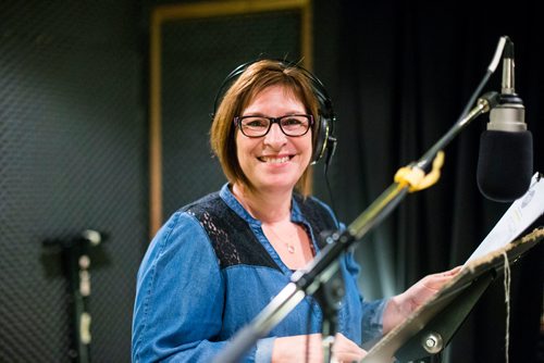 MIKAELA MACKENZIE / WINNIPEG FREE PRESS
Voice actor Monique LaCoste poses for a portrait in the studio at DACAPO Productions in Winnipeg on Thursday, May 24, 2018.  The team produced a soundscape for the Nonsuch exhibition that brings the scene to life.
Mikaela MacKenzie / Winnipeg Free Press 2018.