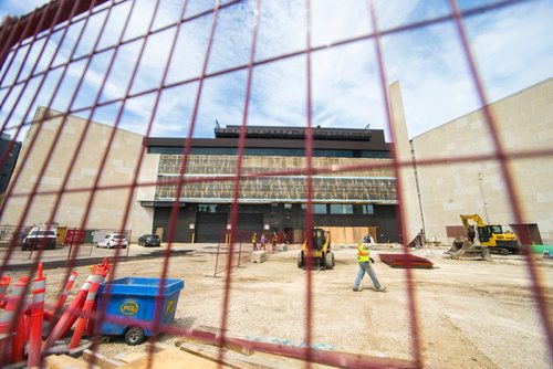 MIKAELA MACKENZIE / WINNIPEG FREE PRESS
Construction takes place at the Winnipeg Art Gallery's new Inuit Art Centre, which officially breaks ground tomorrow, in Winnipeg on Thursday, May 24, 2018.  
Mikaela MacKenzie / Winnipeg Free Press 2018.