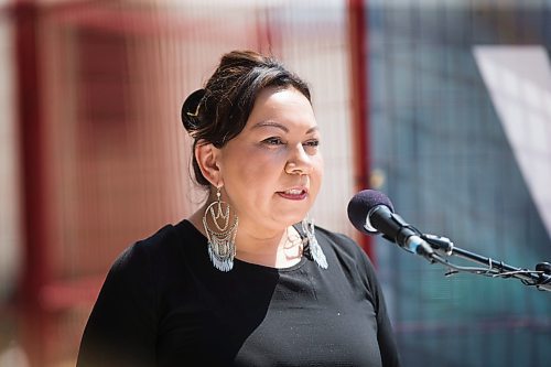 MIKAELA MACKENZIE / WINNIPEG FREE PRESS
Grand Chief Sheila North speaks before the Winnipeg Art Gallery breaks ground for the new Inuit Centre in Winnipeg on Friday, May 25, 2018.  
Mikaela MacKenzie / Winnipeg Free Press 2018.