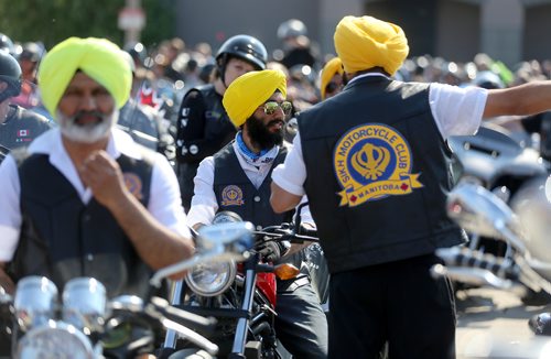 TREVOR HAGAN / WINNIPEG FREE PRESS
Ride for Dad starts at Polo Park, Saturday, May 26, 2018.