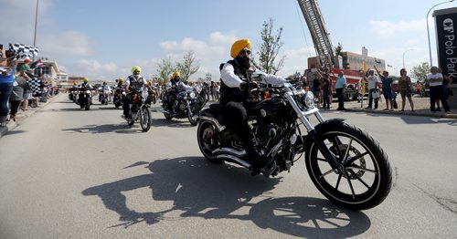 TREVOR HAGAN /  WINNIPEG FREE PRESS
The Ride for Dad, a charity motorcycle ride in support of prostate cancer and research, departs Polo Park, Saturday, May 26, 2018.