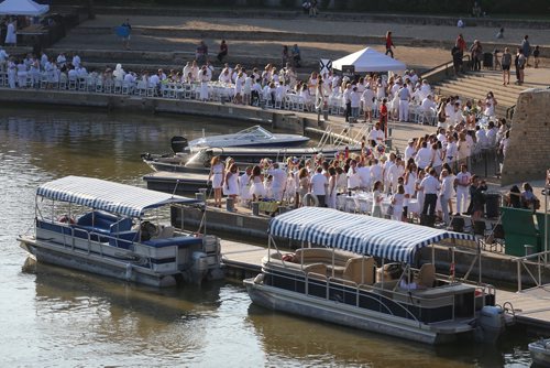 TREVOR HAGAN / WINNIPEG FREE PRESS
Table for 1200 More, at The Forks, on the bank of the Assiniboine River, Saturday, May 26, 2018.