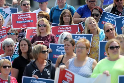 TREVOR HAGAN / WINNIPEG FREE PRESS
Rally for public services, Sunday, May 27, 2018.