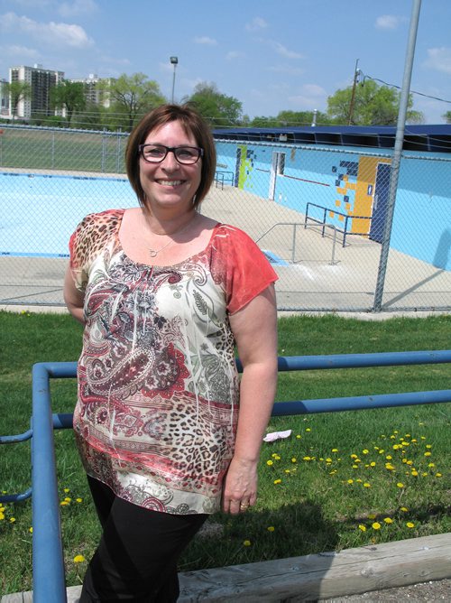 Canstar Community News May 30, 2018 - Monique LaCoste pictured at the Norwood Pool, which is located at 10 Cromwell St. (SIMON FULLER/CANSTAR NEWS/THE LANCE)