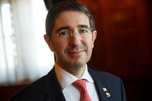 MIKE DEAL / WINNIPEG FREE PRESS
Dionisio Pérez Jácome, Ambassador of Mexico to Canada speaking at a Manitoba Chamber of Commerce event at the Fort Garry Hotel.
180529 - Tuesday, May 29, 2018.