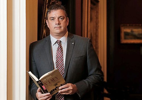 JOHN WOODS / WINNIPEG FREE PRESS
Tim Cook, author of Vimy - The Battle and The Legend, is photographed prior to the JW Dafoe Book Prize award presentation at the Manitoba Club Tuesday, May 29, 2018. The Ottawa author was in Winnipeg to accept the award and speak at McNally Robinson Wednesday night.