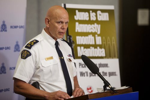 MIKE DEAL / WINNIPEG FREE PRESS
Provincial Justice Minister, Heather Stefanson, and assistant commissioner, RCMP, Scott Kolody, announced a gun amnesty for the month of June while at the RCMP 'D' Division headquarters Friday morning.
180601 - Friday, June 01, 2018.