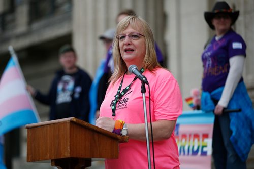 JOHN WOODS / WINNIPEG FREE PRESS
Rally organizer Shandy Strong tspeaks at a transgender rally and march at the Manitoba Legislature Saturday, June 2, 2018.