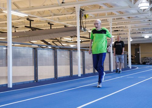 MIKE DEAL / WINNIPEG FREE PRESS
Lou Billinkoff runs the 50 meter dash in 14.45 seconds on his 95th birthday at the Canada Games Sport for Life Centre while training for a 100m sprint at the end of June.
180605 - Tuesday, June 05, 2018.