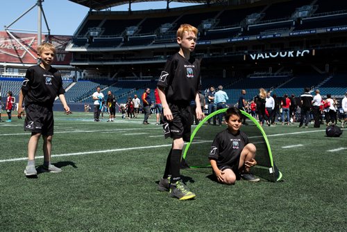 ANDREW RYAN / WINNIPEG FREE PRESS Jaxen Sylvestre, centre, plays soccer with his teammates from Phenoix FC, Gleb Artemenko, left, and Mateo Orellana-Young, right, after the unveiling of the new Winnipeg mens soccer team Valour FC. The team will play in the new Canadian Premeire League scheduled to start in 2019.